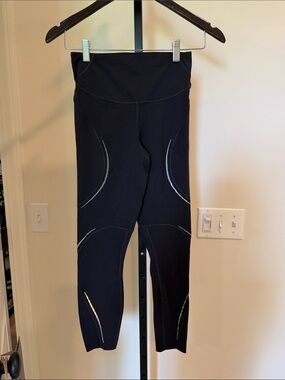 lululemon athletica Black Reflective Trim Leggings